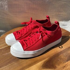 Native Shoes Unisex Jefferson 2.0 Red Liteknit Men Size 7 / EU 39